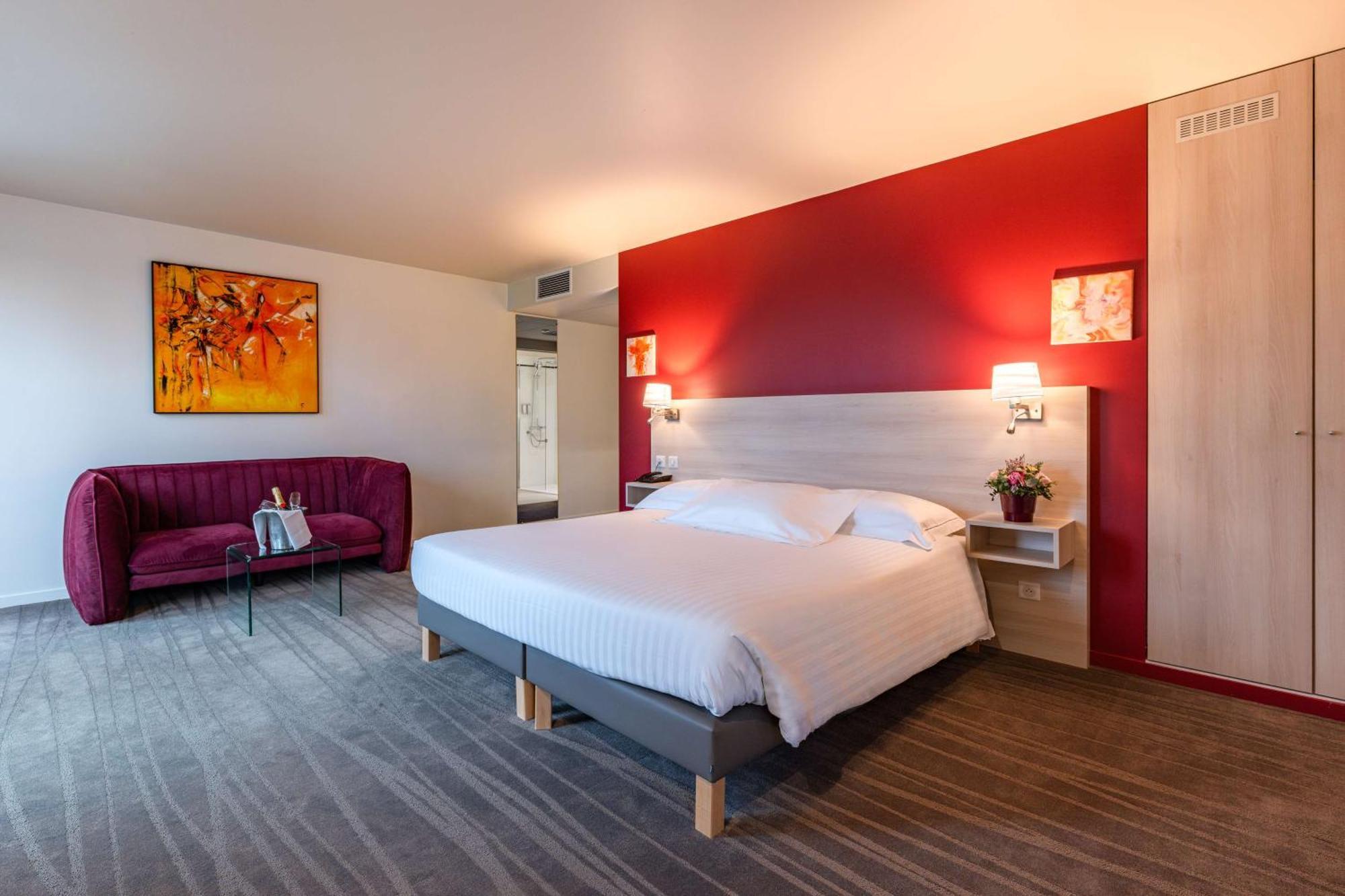 Le Relais De La Malmaison, A Member Of Radisson Individuals Rueil-Malmaison Exterior foto