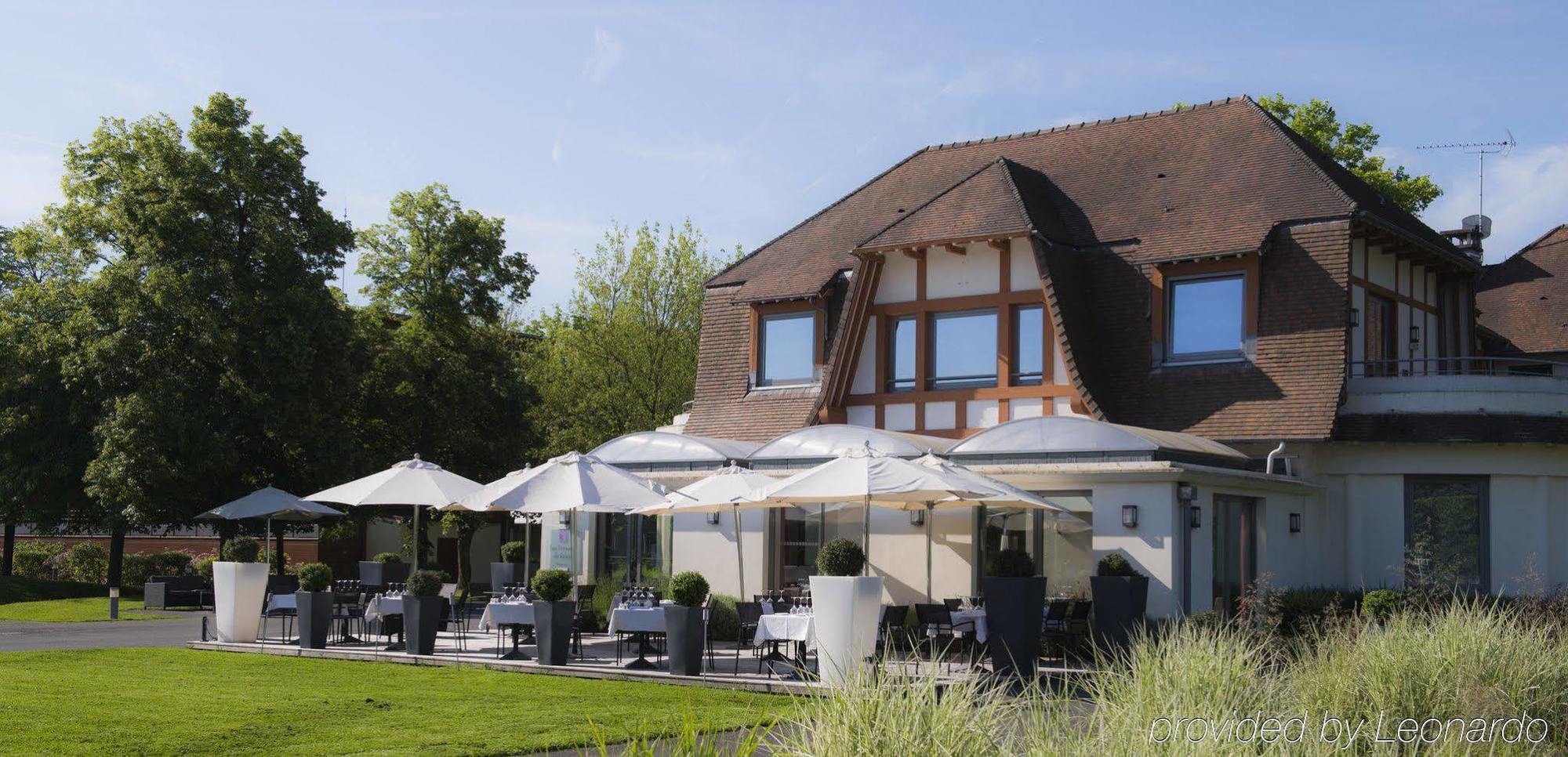Le Relais De La Malmaison, A Member Of Radisson Individuals Rueil-Malmaison Exterior foto